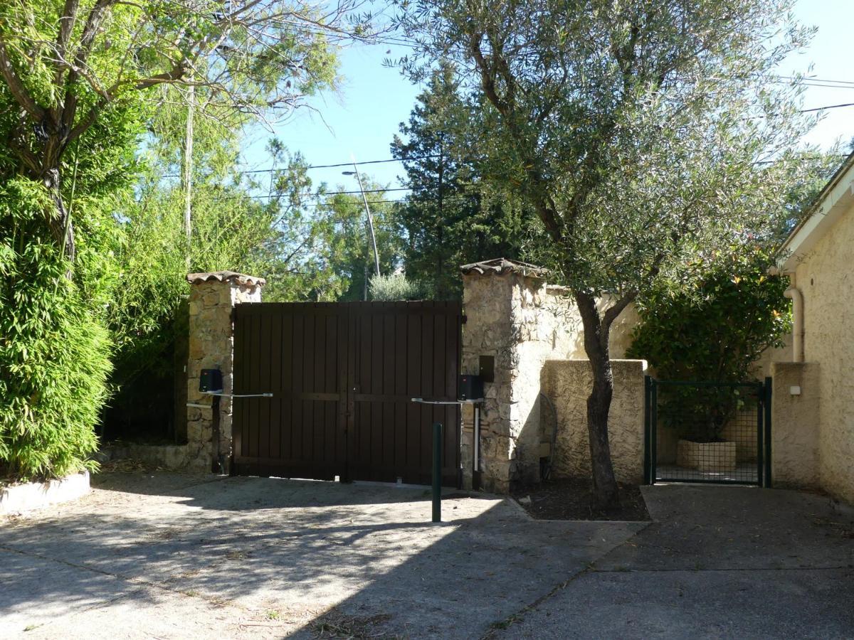Rez De Jardin Au Calme Et Proche Mer Mandelieu 外观 照片